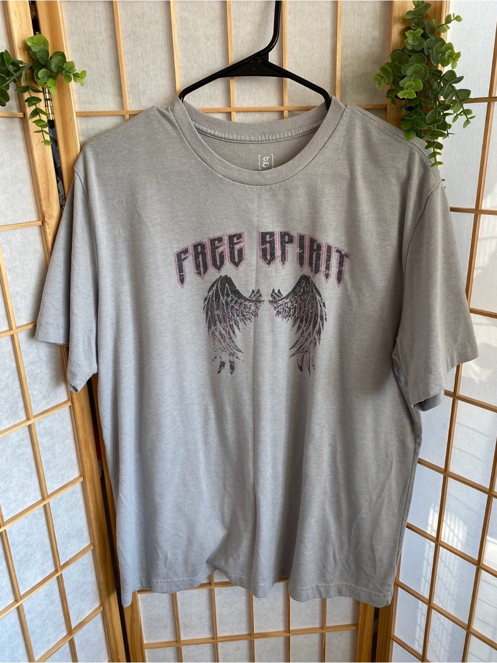 Free Spirit Graphic Tee in Gray